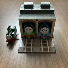 2026年最新】きかんしゃトーマス トーマス&パーシー機関庫よ~いドン!の