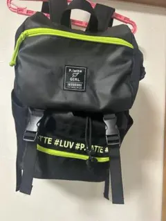 ピンクラテリュックのサムネイル