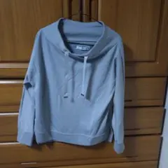 グレー トレーナー