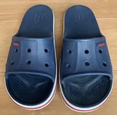 crocs クロックス サンダル ネイビー 　　　　サイズ24.0のサムネイル