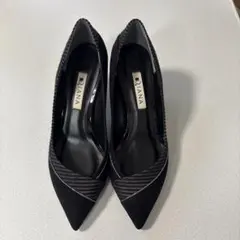 ダイアナ　パンプス