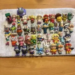 アンパンマンシリーズフィギュア　アニメキャラクター 42体
