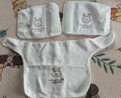 【水通しのみの美品】ウサギデザイン 抱っこ紐用よだれカバー セット
