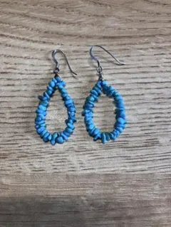 ターコイズ天然石ドロップ型ピアス