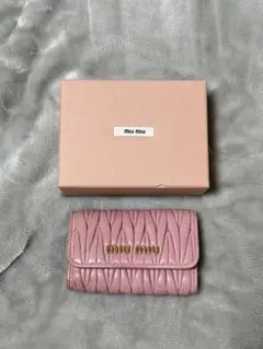 miumiu キーケースのサムネイル