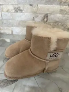 ugg 12.5