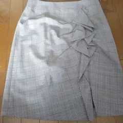 新品未使用品　グレー チェック柄 ラップスカート ひざ丈　23区　46