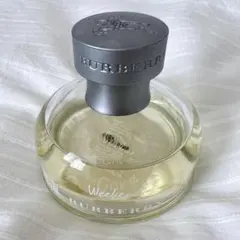 Burberry Weekend 香水 50mlボトル(残量は写真の通りです。)