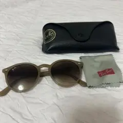 Ray-Ban サングラス RB2180 ベージュのサムネイル