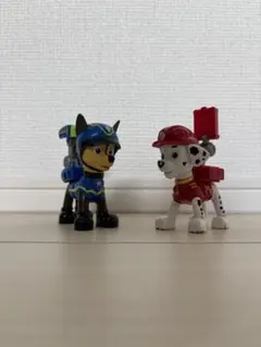 パウパトロール　ワンアクションフィギュア　マーシャル　チェイス
