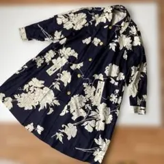 LEONARD Silk Long Coat Floral Navy et2のサムネイル
