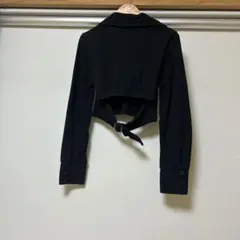 黒 クロップド長袖シャツ