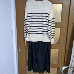 【FOUND GOOD 】 アイボリーと黒のストライプ セーターとスカートセット