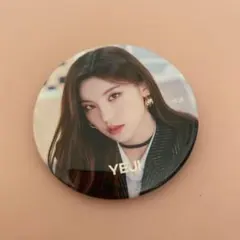 缶バッジ イェジ  itzy 2026年最新】itzy イェジ 缶バッジの人気アイテム - メルカリ