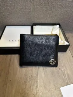GUCCI ブラックレザー 二つ折り財布