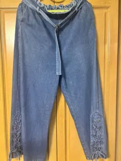 earth music&ecology 裾レースアップデニムパンツ