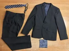 キャサリンコテージ 男の子 黒ストライプスーツ 140 ネクタイポケットチーフ付