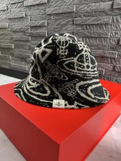 Vivienne Westwood バケットハット 黒と白のパターン