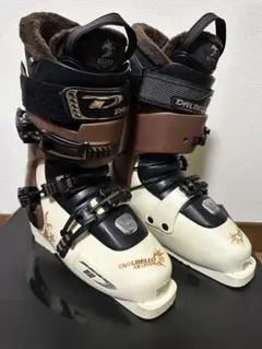 Item thumbnail for item 82db7b55-9229-4f83-bffd-e58c9e1d6af5