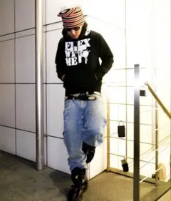 flex wit me Black パーカー