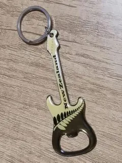 New Zealand ギター型 キーホルダー