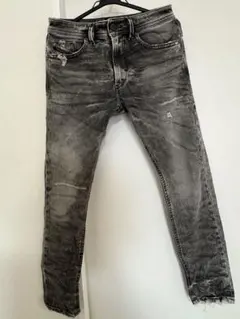 DIESEL(ディーゼル)グレー デニム　【送料込み】