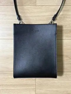 kt.TAKEO KIKUCHI スクエアボックスショルダーバッグ【美品】