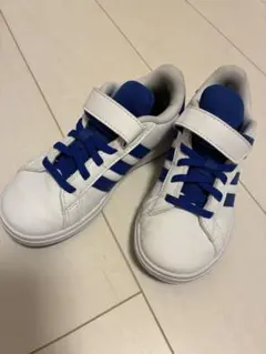 【美品】adidas ホワイト/ブルー スニーカー 19cm