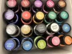 シャトルアートのメタリックアクリルペイント 20色新品