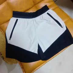 アディダス★M ショートパンツ