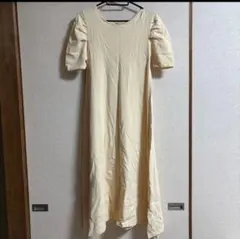新品　QUEENS COURT 半袖ロングワンピース クリームイエローのサムネイル