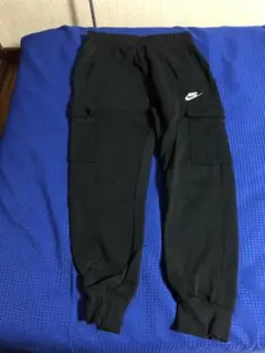 Nike ブラック カーゴパンツ