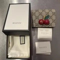 GUCCI チェリー装飾 二つ折り財布　大幅値下げ可◎