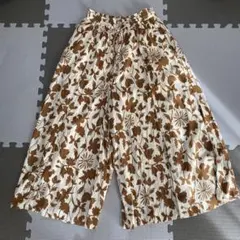 グローバルワーク　サラサラサテン　ワイドフレアパンツ　Mサイズ