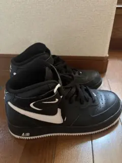 Nike ブラック/ホワイト ハイカットスニーカー
