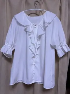 GU フリル付きホワイトシャツ Sサイズ