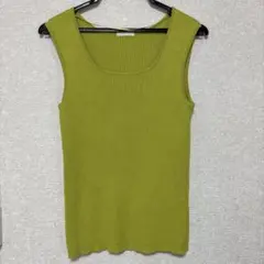 GU ニット　ノースリーブ