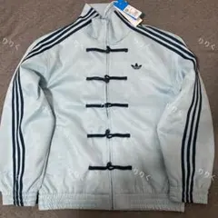 新品 アディダス 蛇年トラックジャケットライトブルー Mサイズ