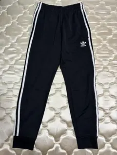 adidas パンツ ストライプ