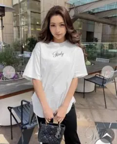 Rady ホワイト刺繍ロゴTシャツ