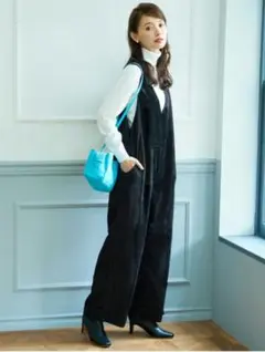 coca コーデュロイVネックサロペットMサイズ　ブラック 70