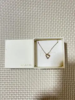 ブルー ネックレス