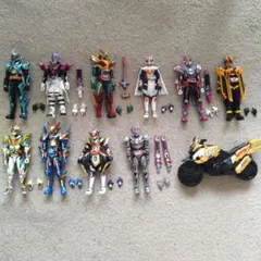 仮面ライダー龍騎 装着変身フィギュア13体セット まとめ売り 仮面ライダー龍騎 装着変身フィギュア13体セット まとめ売り - メルカリ