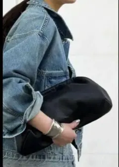 2025年最新】BRENTELLA クラッチバッグの人気アイテム - メルカリ