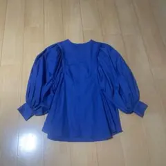 GRL 青いバルーンスリーブシャツ