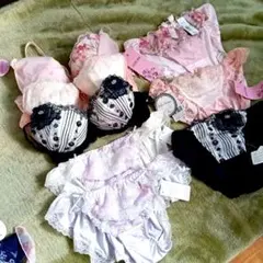 6点まとめ売りRisa Magli ブラジャーショーツ セットアップ 2026年最新】Risa Magli ブラジャーショーツ(セットアップ)の人気
