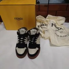 FENDI スニーカー ハイカット バイカラーのサムネイル