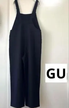 GU ブラック　サロペット　オーバーオール　黒　高見え　綺麗め