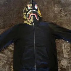 A BATHING APE エイプ シャークパーカーのサムネイル