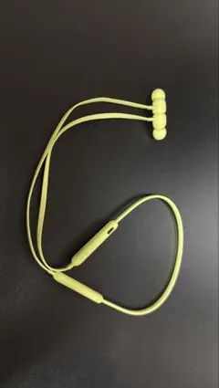 BEATS FLEX ケーブルイヤホン